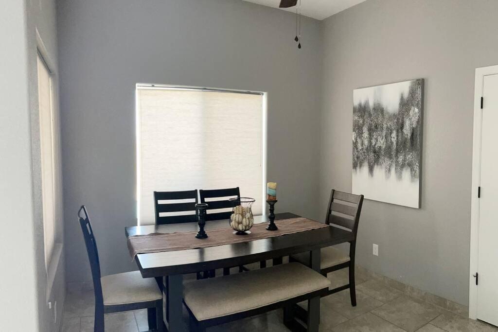 Havasu Retreat! Pool, Spa, Gym & View 레이크 하바슈 시티 외부 사진